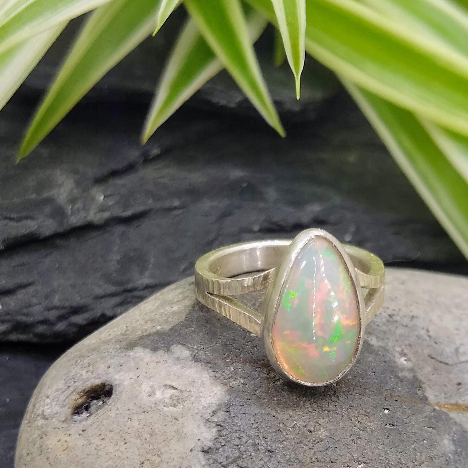 inari-designs-ethiopian-opal-ring